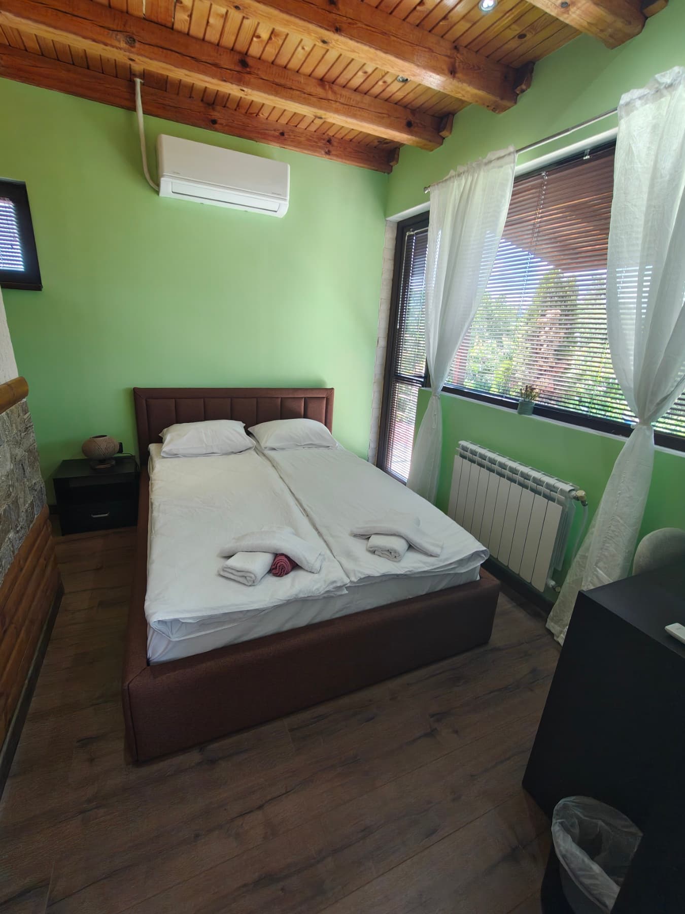 Home In Green – снимка 8